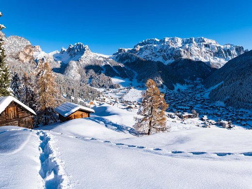 Saleghes Dolomites: arrivo al vostro alloggio in Val Gardena Saleghes Dolomites: arrivo al vostro alloggio in Val Gardena